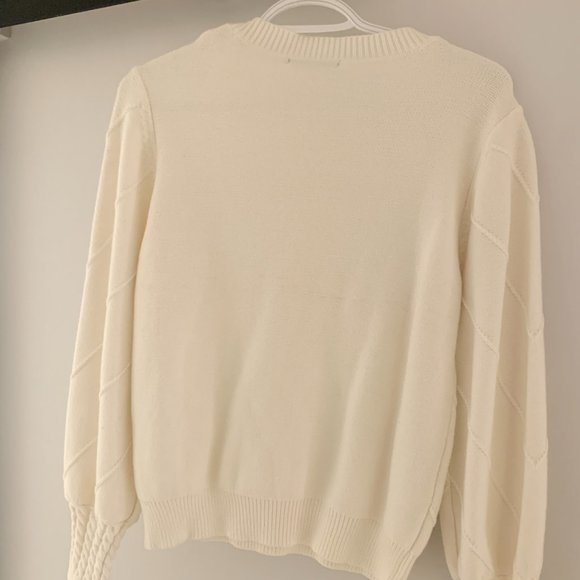 Simplee White Dotted Sweater Knit Cream Size Medium - Picture 4 of 4